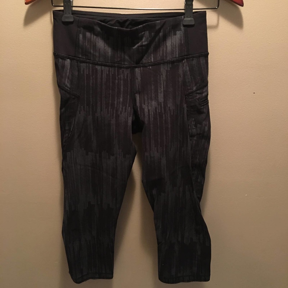 Lululemon crop leggings